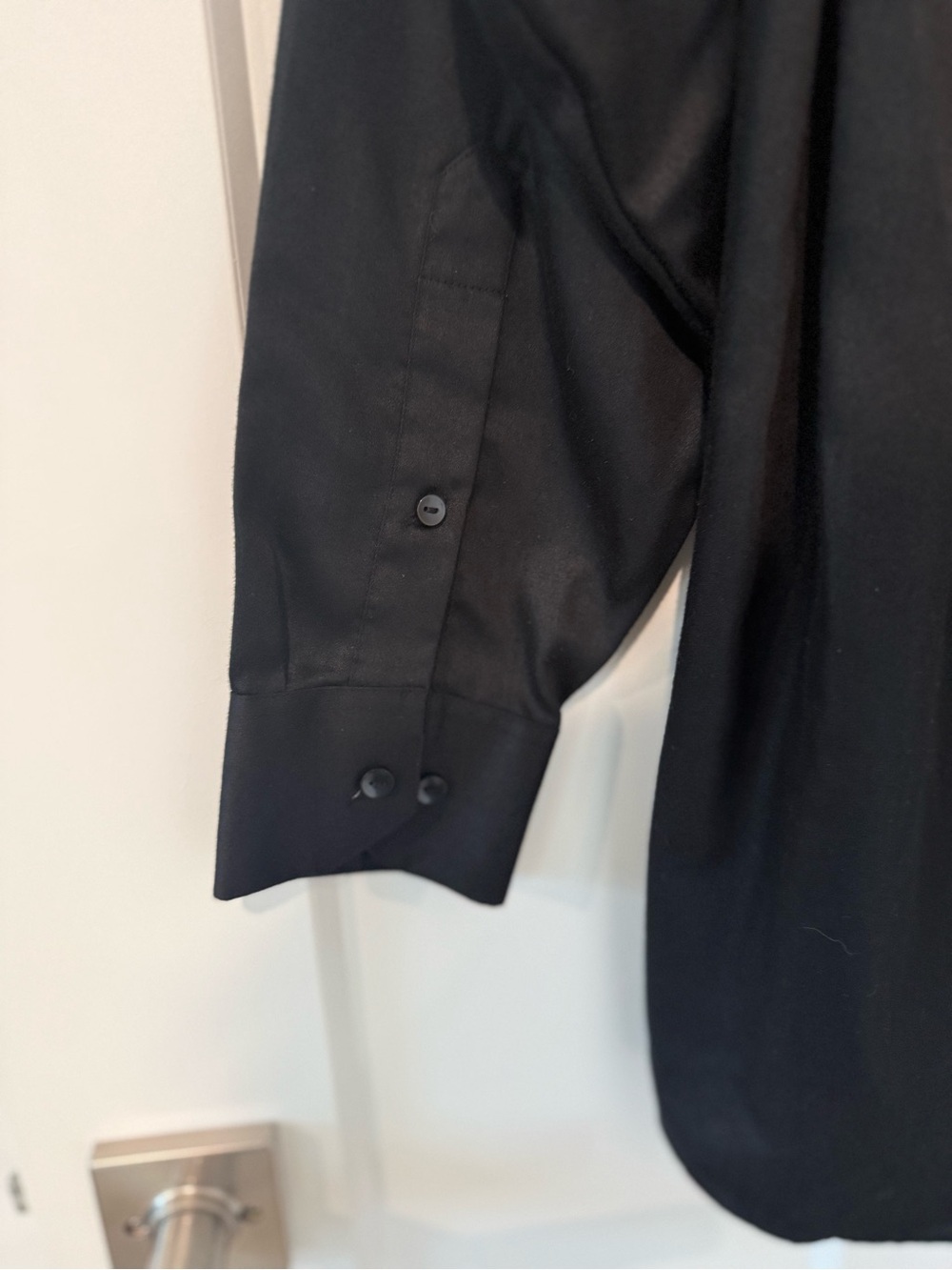 Geoffrey Beene Men's Black Button-Up Dress Shirt - Picture 5 of 7